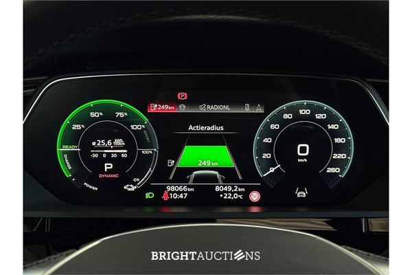 Audi Q8 55 S Edition Competition Quattro 115 kWh 2024 (Origineel-NL), Z-182-HF