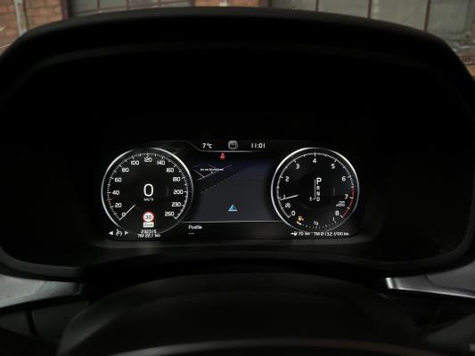 Volvo V60 2.0 T4 Momentum Proline 188pk 2019 (Origineel-NL), ZP-740-L