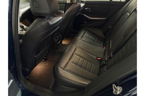 BMW 320e Business Edition Plus 276pk 2022 (Origineel-NL) 3-Serie, P-004-RS