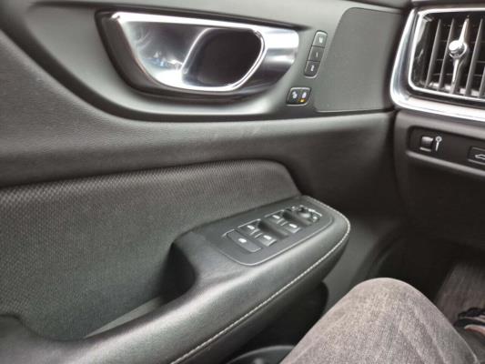 Volvo V60 D3 R-Design Geartronic 2.0 150pk 2021