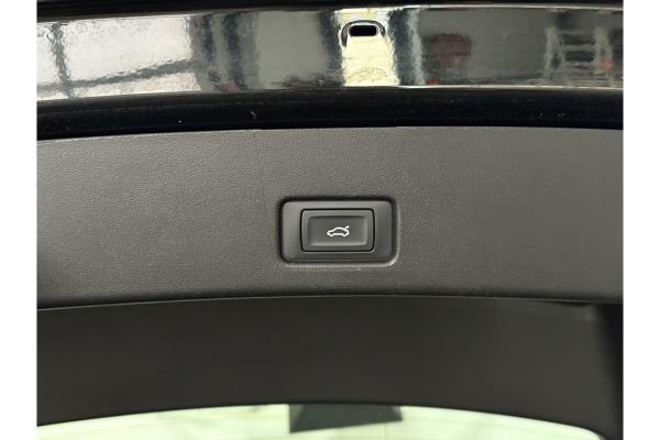 Audi Q4 40 Advanced edition 77 kWh 204pk 2022 (Origineel-NL), P-242-HB