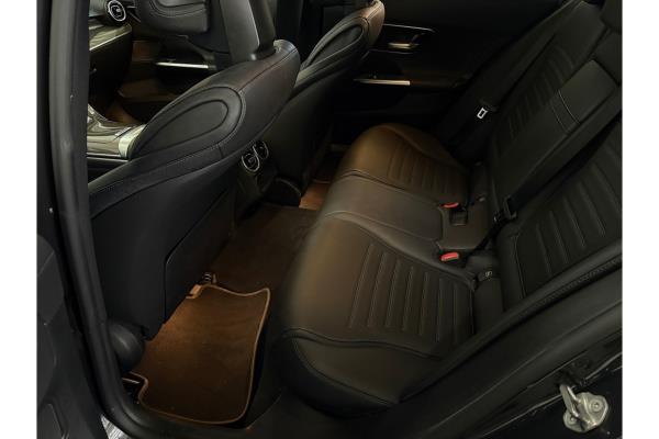 Mercedes-Benz C 200 Launch Edition AMG Line 204pk 2022 (Origineel-NL) C-klasse, P-606-KN