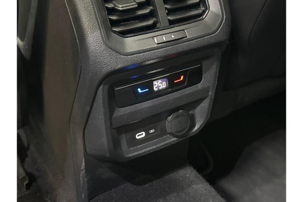 Volkswagen Tiguan R-Line Business 1.5 TSI 149pk 2023 (Origineel-NL), S-564-RH