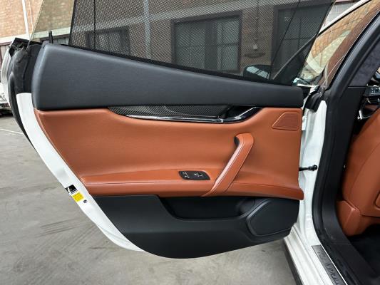 Maserati Quattroporte GTS 3.8 V8 531pk 2013 (CARBON) (29.000 KM)