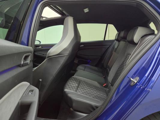 Volkswagen Golf eTSI R-Line 1.5 150pk 2023, GJV-33-B