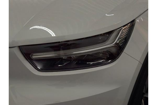 Volvo XC40 T2 Momentum Business 1.5 129pk 2022 (Origineel-NL), P-731-XB