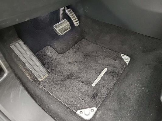 Land Rover Range Rover Evoque P300e 1.5 AWD 309pk 2022 (Origineel-NL), P-582-LG