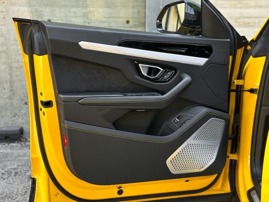 Lamborghini Urus 4.0 V8 650pk 2019 (Origineel-NL), NL-Kenteken