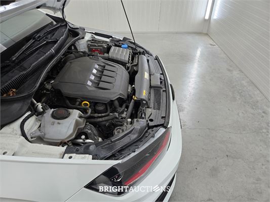 Volkswagen Polo GTI 2.0 TSI 200pk 2020, T-411-VH