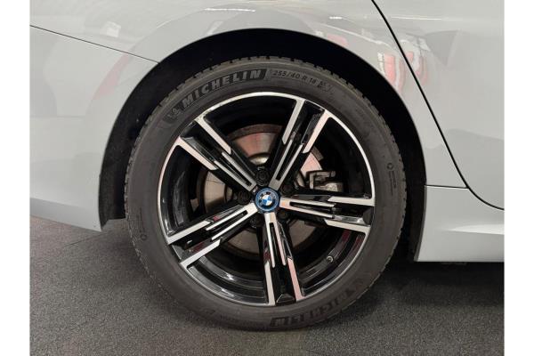 BMW 320e Touring M-Sport 272pk 2023 (Origineel-NL) 3-Serie, S-176-KP