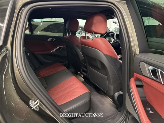 BMW X6 xDrive40i High Executive 334pk 2022, T-011-KL
