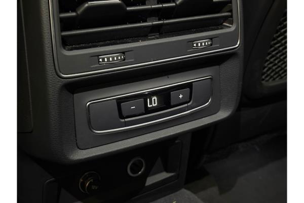 Audi Q7 60 TFSI e Pro Line S Competition Quattro 476pk 2023, S-682-TL
