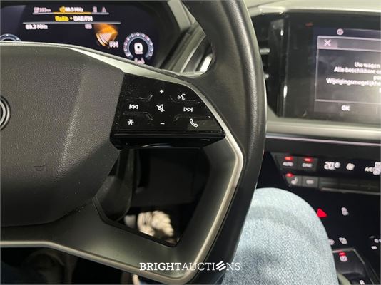 Audi Q4 e-tron 40 Launch edition Advanced Plus 77 kWh 204pk 2021 (Origineel-NL), N-884-PK