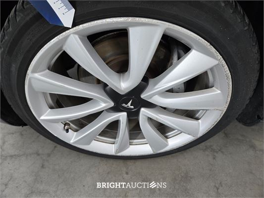 Tesla Model 3 Standard RWD Plus 60 kWh 238pk 2019 (Origineel-NL), G-349-DS