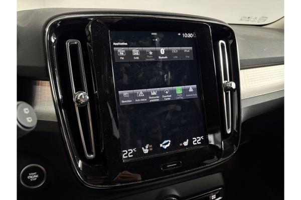 Volvo XC40 T2 Momentum Business 1.5 129pk 2022 (Origineel-NL), P-731-XB
