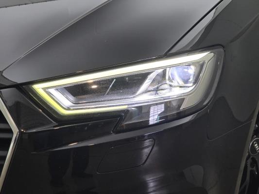 Audi A3 Sportback 30 Sport S Line Edition TFSI 116pk 2019 (Origineel-NL), ZV-837-X