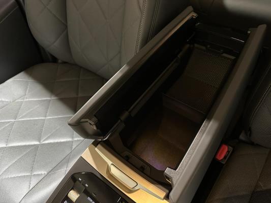 BMW iX xDrive40 Executive 77 kWh 326pk 2023 (Origineel-NL), T-756-HD