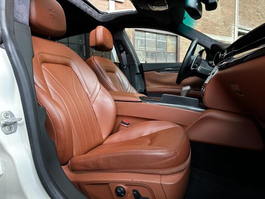 Maserati Quattroporte GTS 3.8 V8 531pk 2013 (CARBON) (29.000 KM)