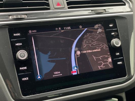 Volkswagen Tiguan eHybrid R-Line Business 1.4 TSI 265pk 2022 (Origineel-NL), P-225-HR