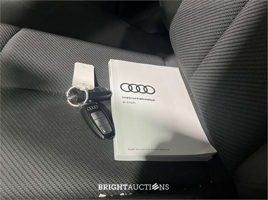 Audi e-tron 55 Advanced edition Quattro 95 kWh 408pk 2022 (Origineel-NL), R-906-VJ