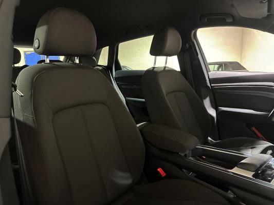 Audi e-tron 55 Quattro 95 kWh 360pk 2019 (Origineel-NL), G-426-HT