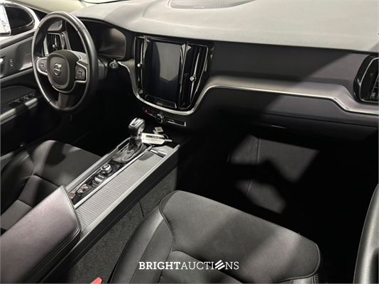 Volvo V60 T4 Momentum Pro 2.0 190pk 2019 (Origineel-NL), G-999-SR