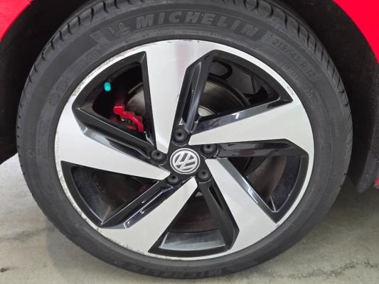 Volkswagen Polo GTI 2.0 TSI 200pk 2019, S-110-LZ