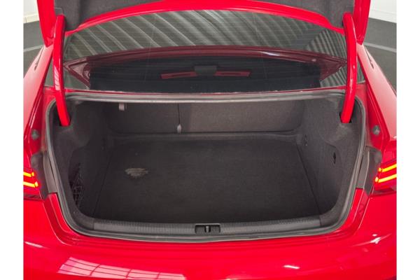 Audi A3 Limousine 35 CoD Advance Sport TFSI 149pk 2019 (Origineel-NL), ZL-485-D