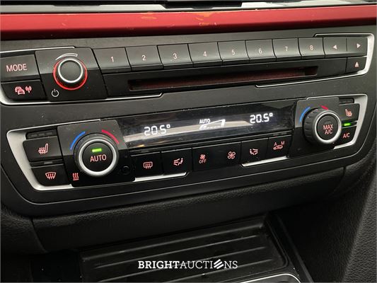 BMW 320i 3-serie Gran Turismo Luxury 184pk 2015 3-Serie, NH-052-Z
