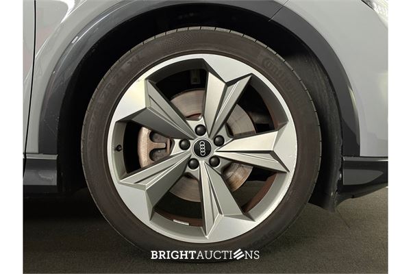 Audi Q4 50 S edition Quattro 77 kWh 2021 (Origineel-NL), N-596-SR