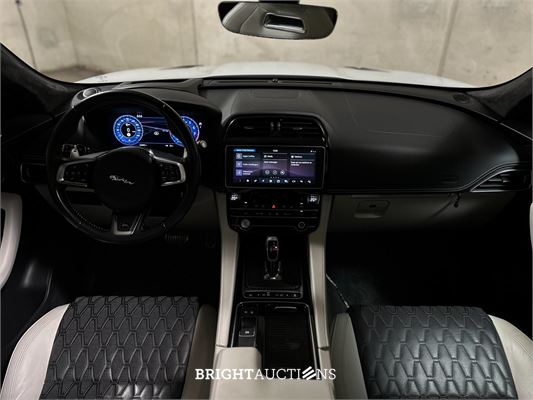 Jaguar F-Pace 5.0 V8 S/C AWD SVR 551pk 2019, T-214-ZB