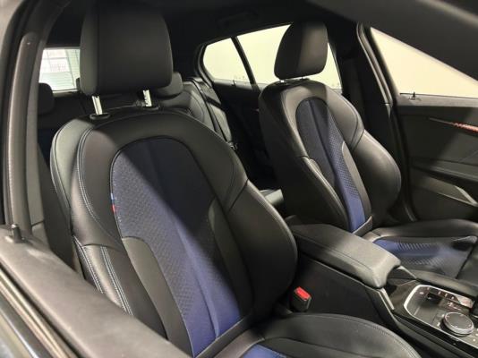 BMW 118i 1-serie Business Edition Plus M-pakket 136pk 2021 (Origineel-NL) 1-Serie, L-176-BB