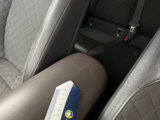 Toyota C-HR Hybrid Executive 1.8 170pk 2017, P-886-JB