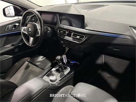 BMW 118i 1-serie Business Edition 136pk 2022 (Origineel-NL) 1-Serie, P-610-TJ