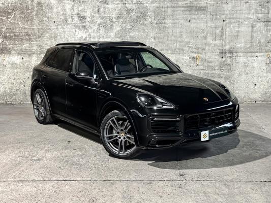 Porsche Cayenne E-Hybrid Platinum Edition 3.0 V6 462pk 2023 (Origineel-NL), NL-kenteken