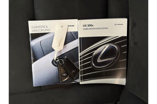 Lexus UX 300e 54 kWh 204pk 2021 (Origineel-NL), N-970-KZ