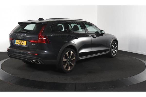 Volvo V60 Cross Country Pro 2.0 AWD 190pk 2020 (Origineel-NL), G-715-ZL
