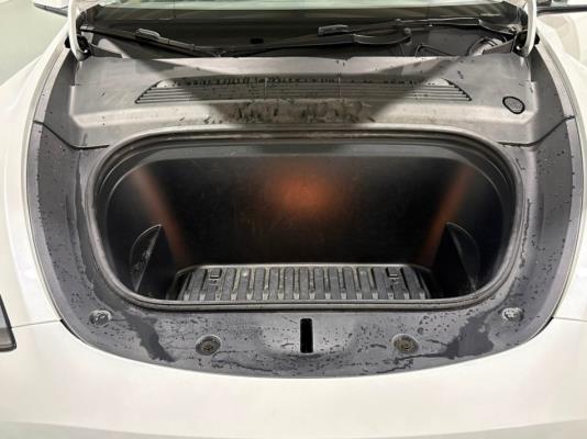 Tesla Model Y RWD 58 kWh 238pk 2023 (Origineel-NL), T-886-GX