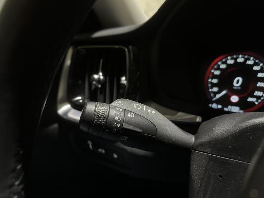 Volvo V60 2.0 T6 Recharge AWD Inscription Expression 340pk 2021 Plug-In Hybrid (Origineel-NL + 1e Eigenaar), N-828-HZ