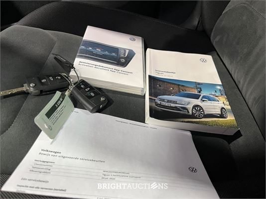 Volkswagen Tiguan ACT Highline 1.5 TSI 150pk 2020 (Origineel-NL), J-230-BK