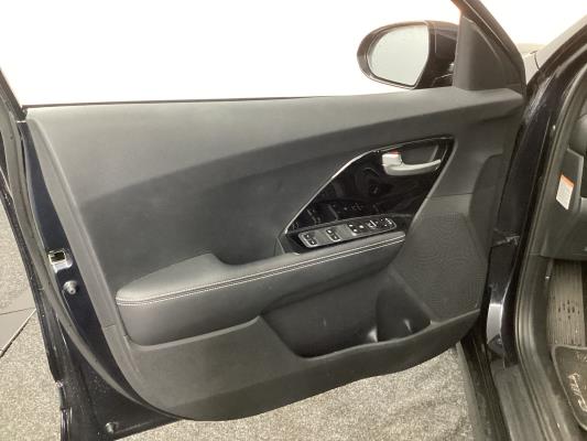 Kia Niro e- DynamicLine 39 kWh 136pk 2021 (Origineel-NL), L-297-DB