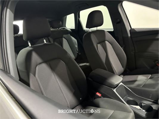 Audi Q4 40 Launch edition 77 kWh 204pk 2022 (Origineel-NL), P-005-KH