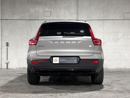 Volvo XC40 Recharge Core 70 kWh 231pk 2022 (Origineel-NL + 1e Eigenaar), R-491-BZ