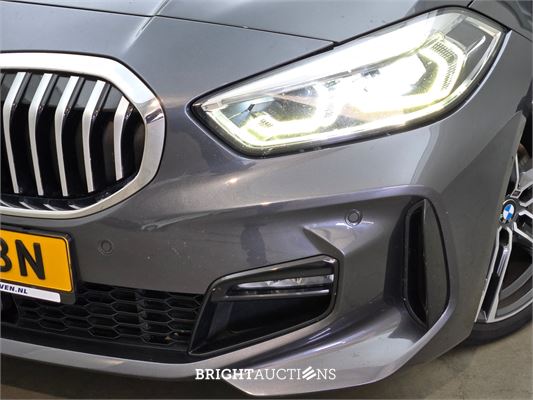BMW 118i 1-serie High Executive 136pk 2021 (Origineel-NL) 1-Serie, L-781-BN