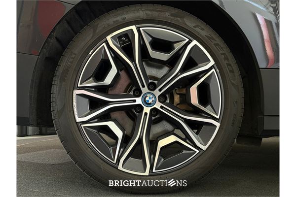 BMW iX xDrive50 High Executive 112 kWh 2022 (Origineel-NL), P-081-KP
