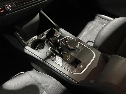 BMW 118i Introduction Edition 136hp 2023 (Original-NL+1st owner) 1-series, T-589-KN