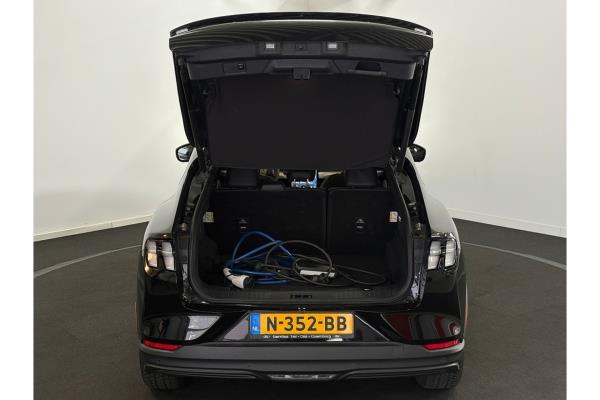 Ford Mustang RWD 75 kWh 2021 (Origineel-NL), N-352-BB