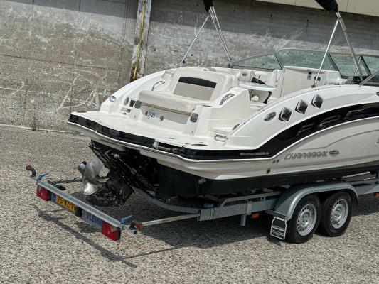 Chaparral 225 SSi Sportboot / Speedboot met Kajuit, MerCruiser 300pk – 2012