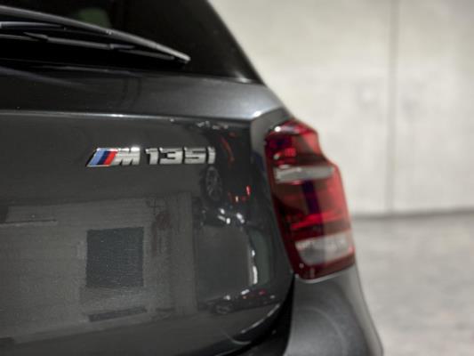 BMW M135i xDrive 320pk 2013 (Origineel-NL) 5-serie F20, 9-KHH-43