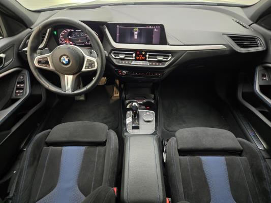 BMW M135i xDrive 1-serie High Executive 306pk 2020 1-Serie, K-121-DN
